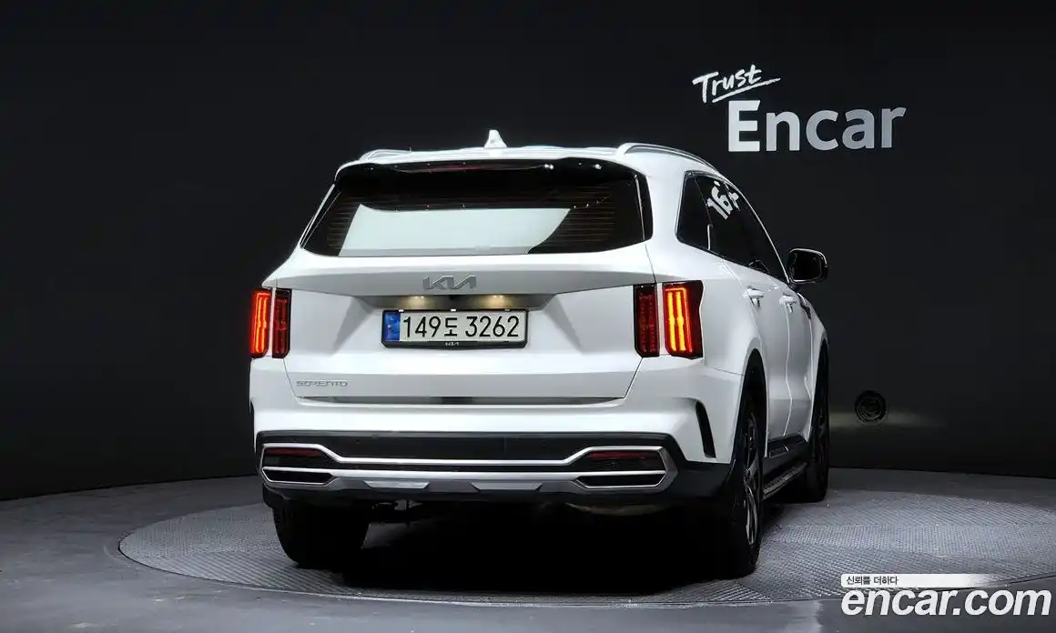 Kia Sorento 2023 2.2 Автомат в Москве № 19906, фото 3