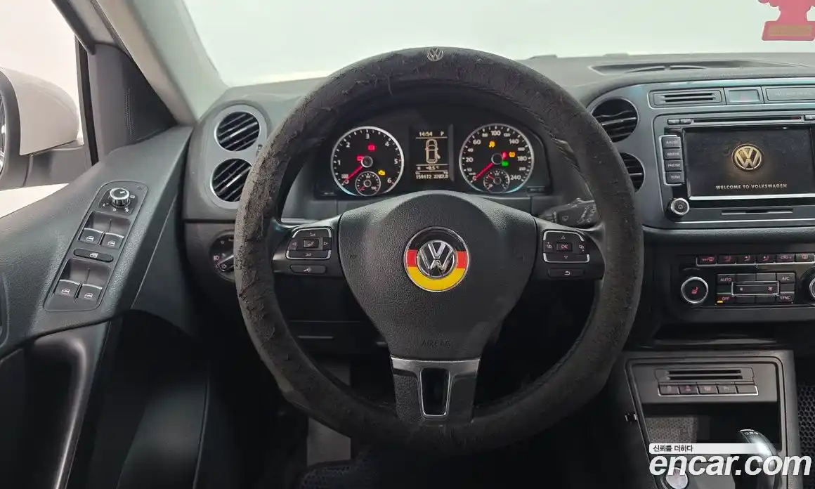 Volkswagen Tiguan 2014 2.0 Автомат в Москве № 199238, фото 15