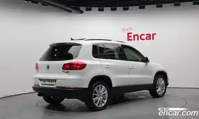Volkswagen Tiguan 2014 2.0 Автомат в Москве № 199238, миниатюра 8