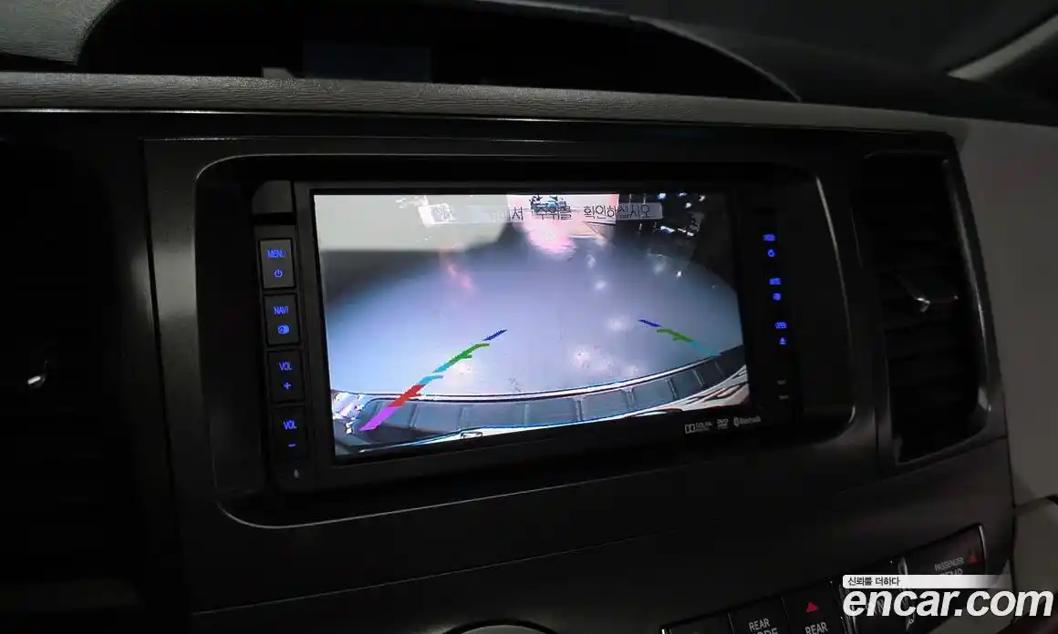 Toyota Sienna 2014 3.5 Автомат в Москве № 199672, фото 13