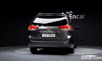 Toyota Sienna 2014 3.5 Автомат в Москве № 199672, миниатюра 5