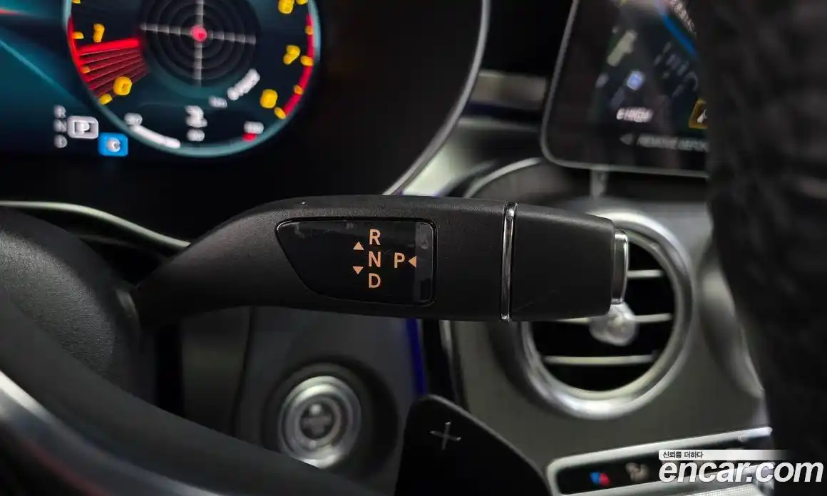 Mercedes-Benz GLC-Class 2023 2.0 Автомат в Москве № 205684, фото 3