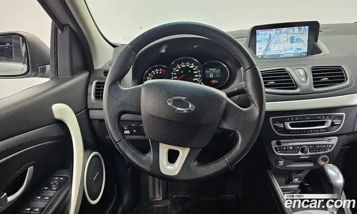 Renault SM3 2012 1.6 Автомат в Москве № 209476, фото 1