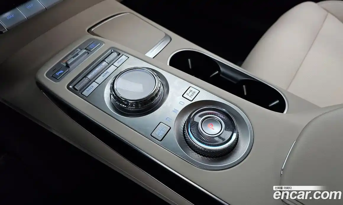 Genesis GV70 2022 2.5 Автомат в Москве № 20994, фото 13