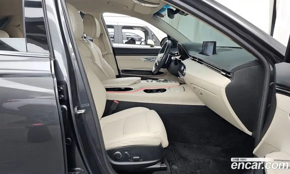 Genesis GV70 2022 2.5 Автомат в Москве № 20994, фото 15