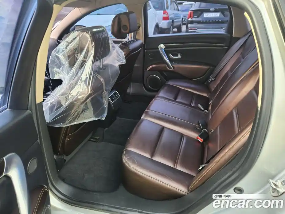 Renault SM7 2014 2.5 Автомат в Москве № 209995, фото 7