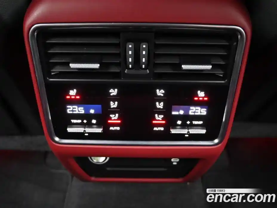 Porsche Cayenne 2021 3.0 Автомат в Москве № 211852, фото 16