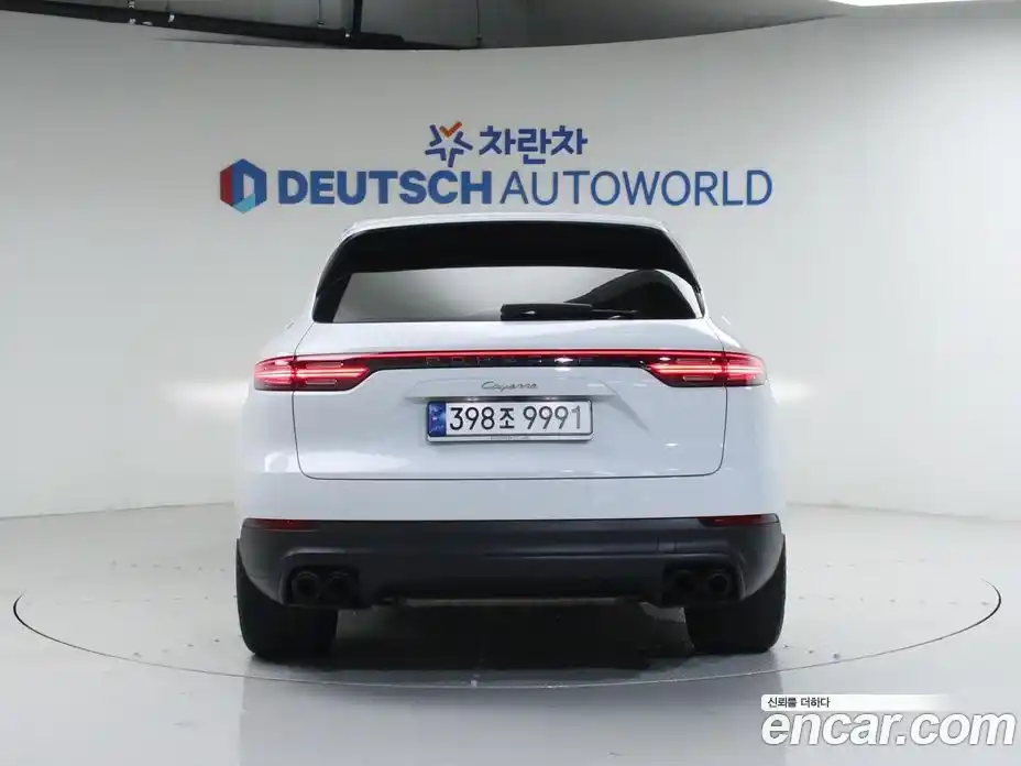 Porsche Cayenne 2021 3.0 Автомат в Москве № 211852, фото 4