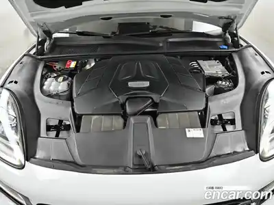 Porsche Cayenne 2021 3.0 Автомат в Москве № 211852, миниатюра 6