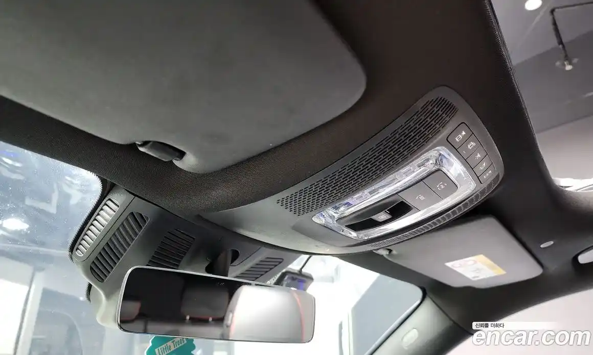 Mercedes-Benz GLB-Class 2023 2.0 Автомат в Москве № 211897, фото 2