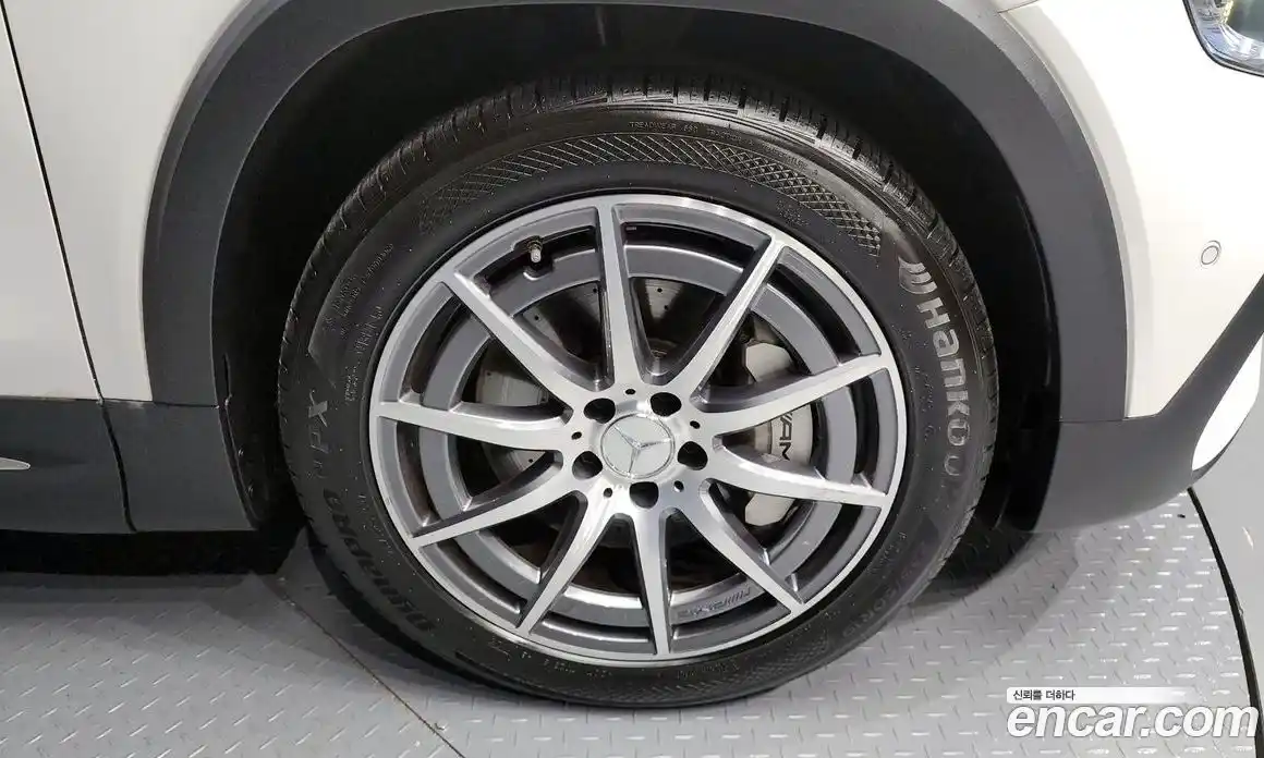 Mercedes-Benz GLB-Class 2023 2.0 Автомат в Москве № 211897, фото 9