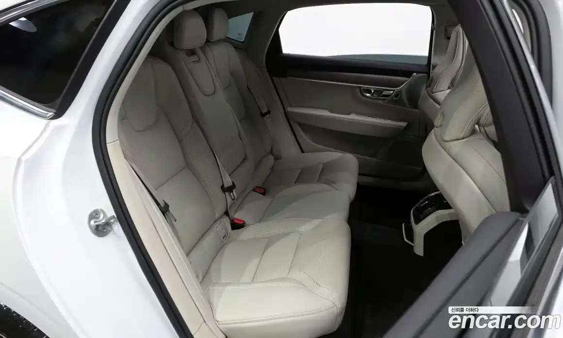 Volvo S90 2024 2.0 Автомат в Москве № 212754, фото 12