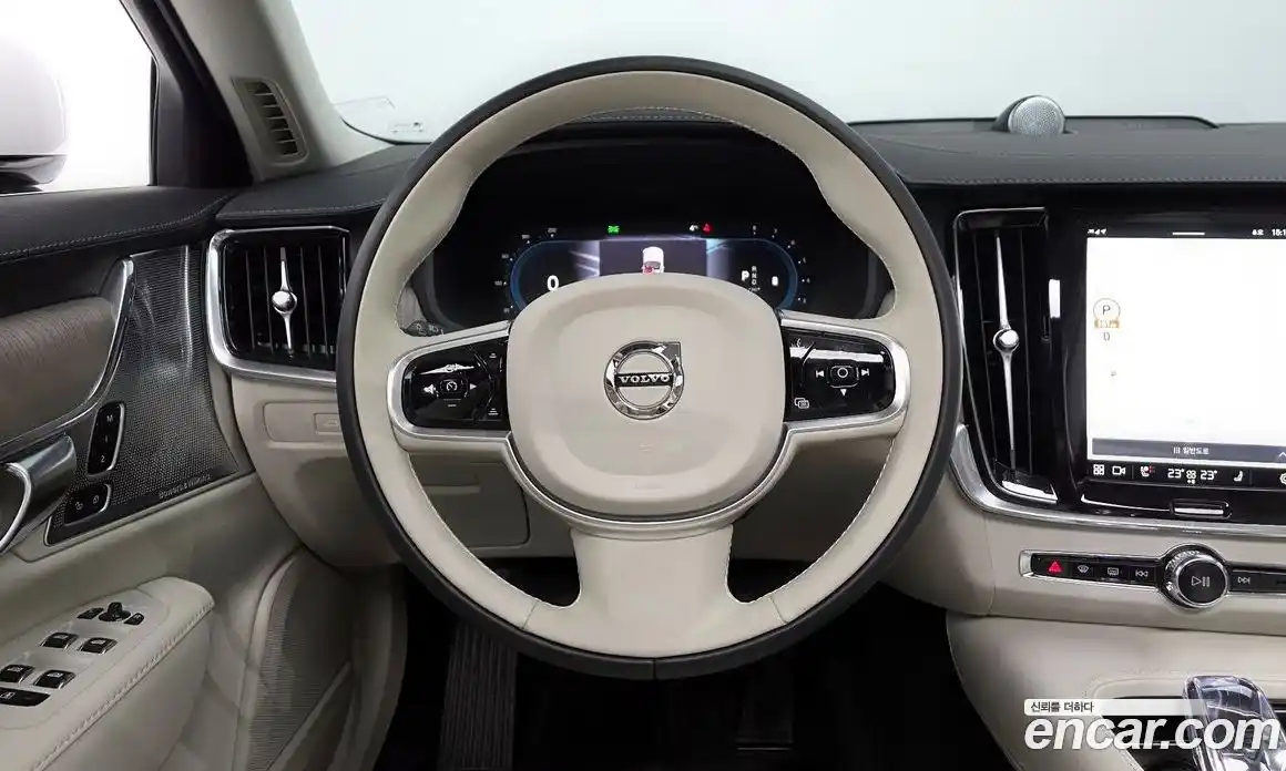 Volvo S90 2024 2.0 Автомат в Москве № 212754, фото 13