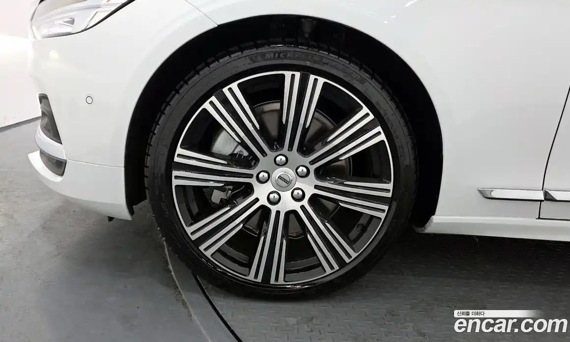 Volvo S90 2024 2.0 Автомат в Москве № 212754, фото 5