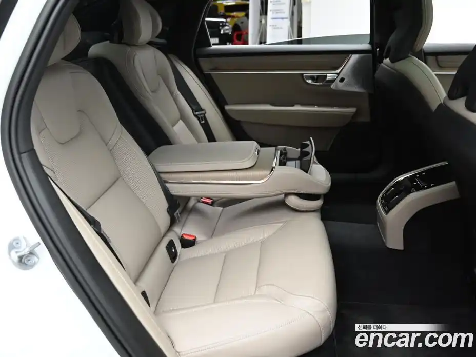 Volvo S90 2026 2.0 Автомат в Москве № 212763, фото 12