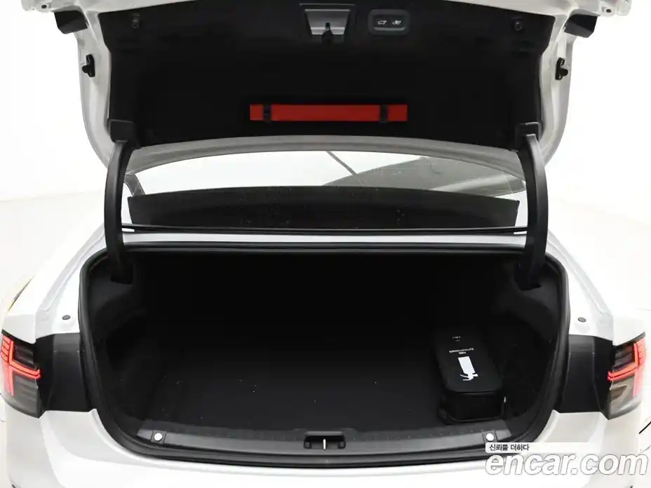 Volvo S90 2026 2.0 Автомат в Москве № 212763, фото 20