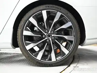 Volvo S90 2026 2.0 Автомат в Москве № 212763, миниатюра 5