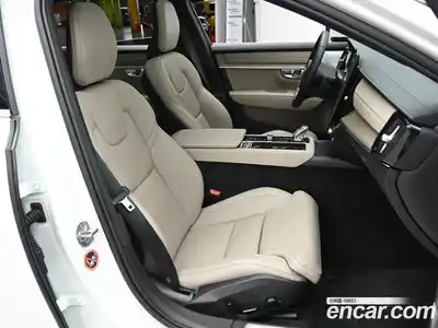 Volvo S90 2026 2.0 Автомат в Москве № 212763, миниатюра 10