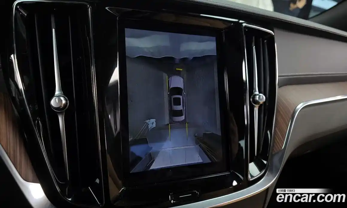 Volvo S60 2023 2.0 Автомат в Москве № 212883, фото 11