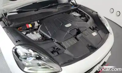 Porsche Cayenne, 2021