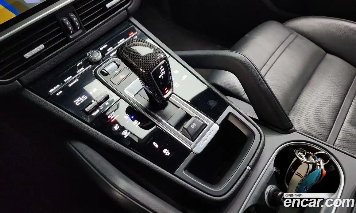 Porsche Cayenne 2021 3.0 Автомат в Москве № 213204, фото 16