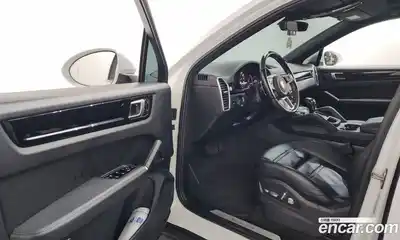 Porsche Cayenne 2021 3.0 Автомат в Москве № 213204, миниатюра 2