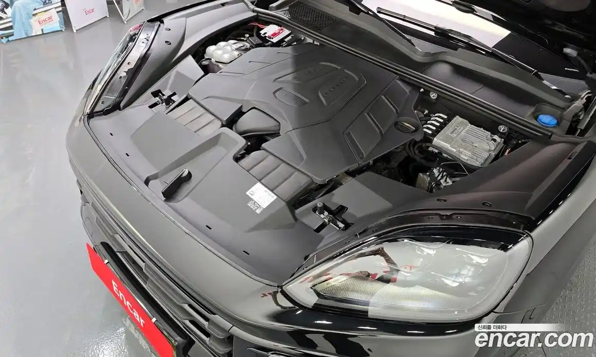 Porsche Cayenne 2024 3.0 Автомат в Москве № 213228, фото 14