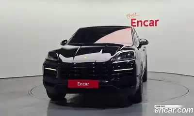 Porsche Cayenne 2024 3.0 Автомат в Москве № 213228, миниатюра 5