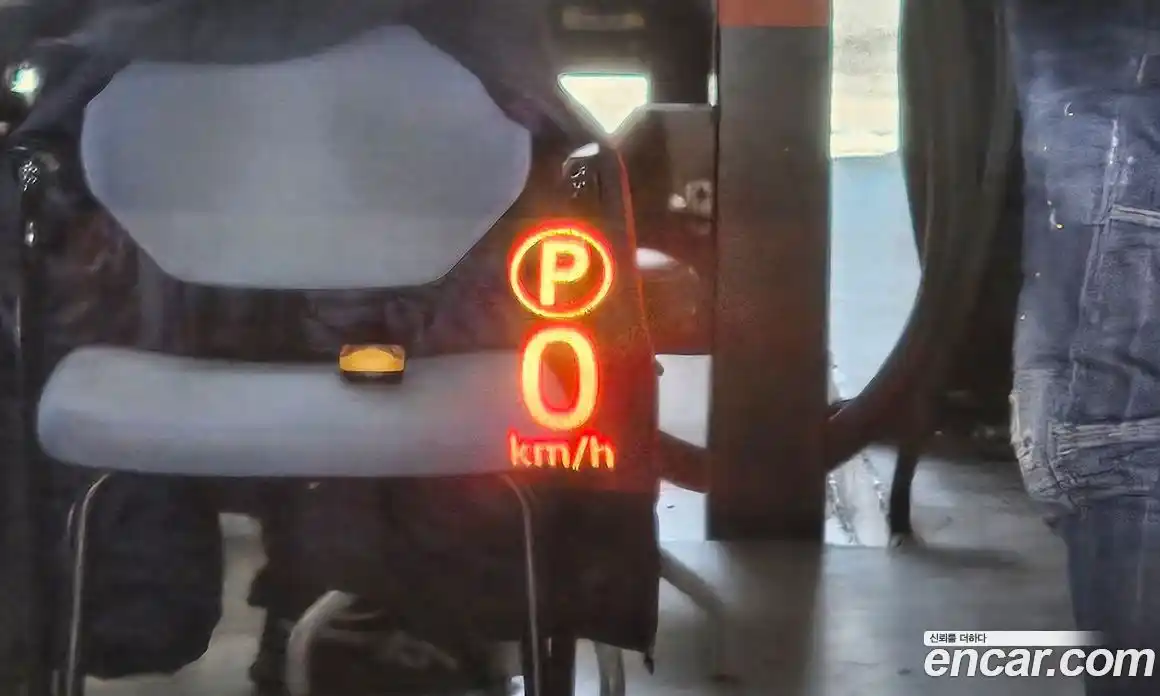 Land Rover Range-Rover Evoque 2017 2.0 Автомат в Москве № 213528, фото 7