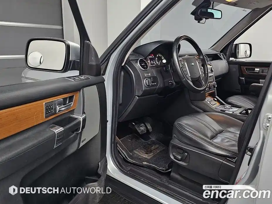 Land Rover Discovery 2013 3.0 Автомат в Москве № 213797, фото 11