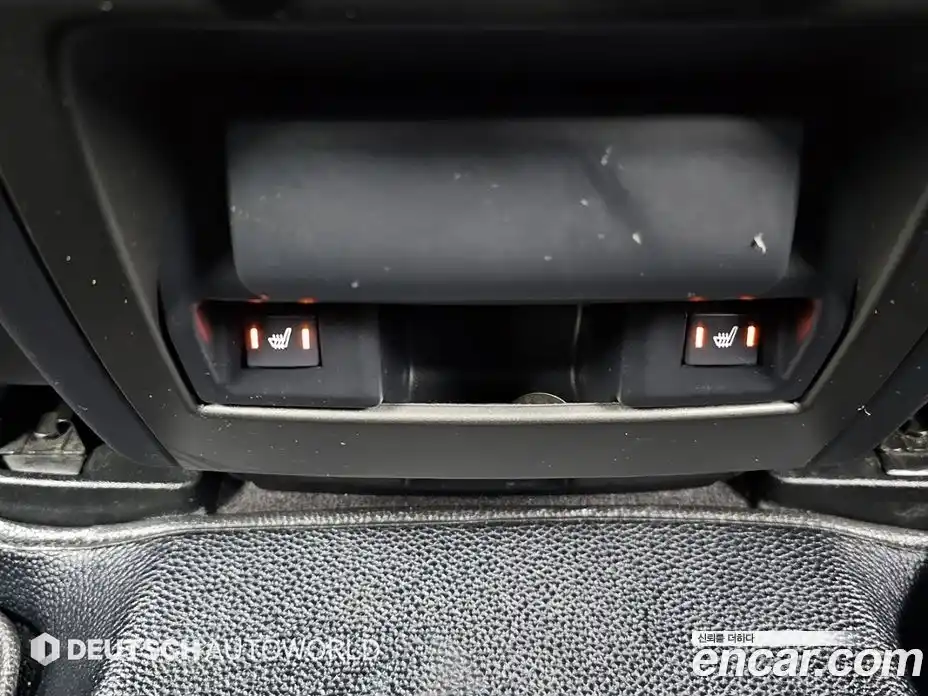 Land Rover Discovery 2013 3.0 Автомат в Москве № 213797, фото 16