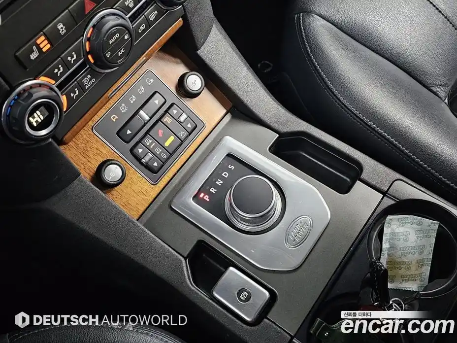 Land Rover Discovery 2013 3.0 Автомат в Москве № 213797, фото 9