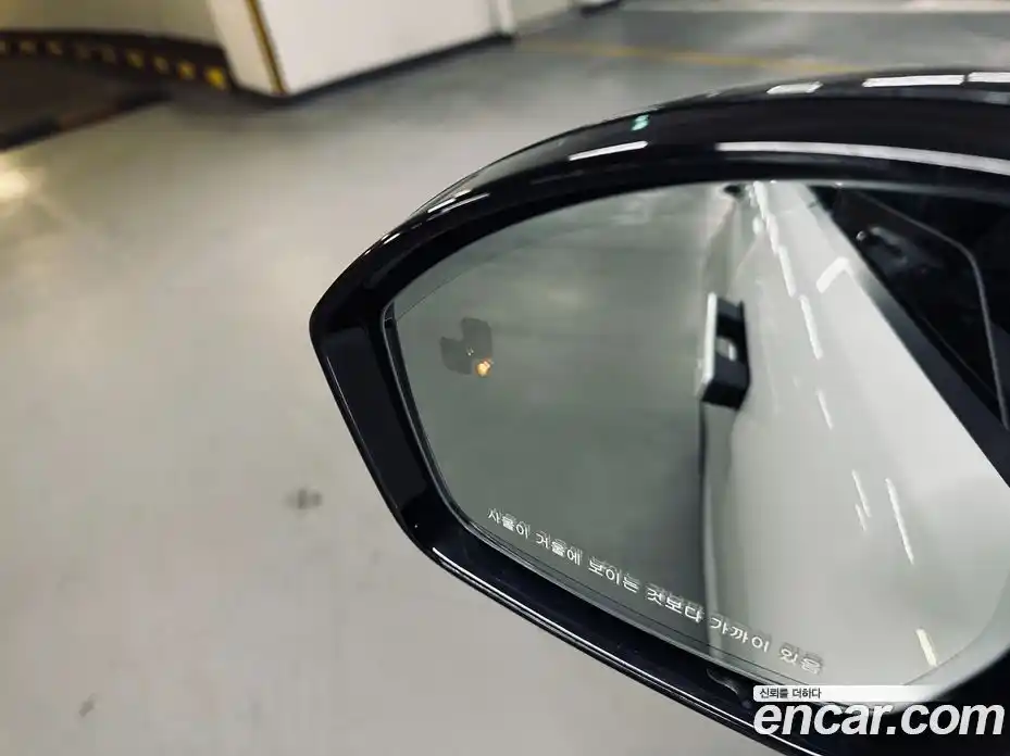 Land Rover Range-Rover Evoque 2024 2.0 Автомат в Москве № 213900, фото 15