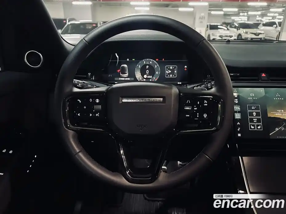 Land Rover Range-Rover Evoque 2024 2.0 Автомат в Москве № 213900, фото 16