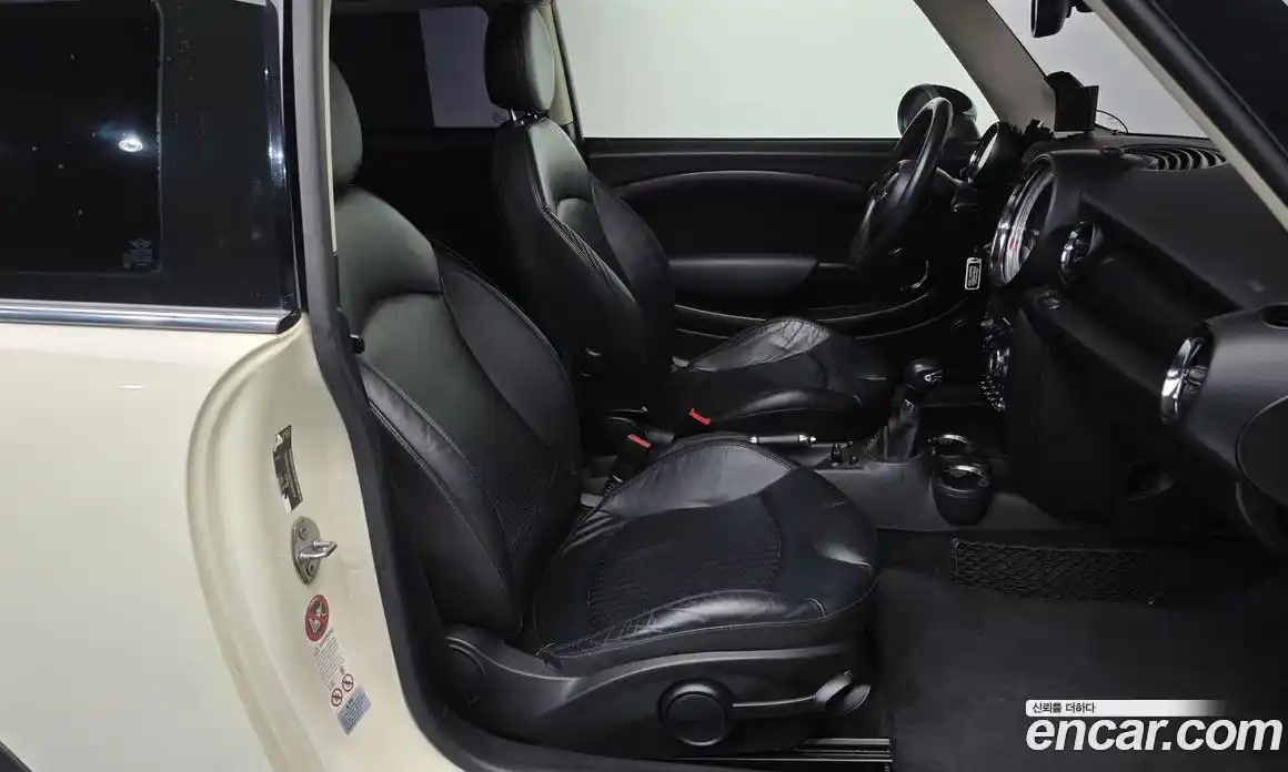 Mini Cooper 2012 1.6 Автомат в Москве № 214322, фото 14