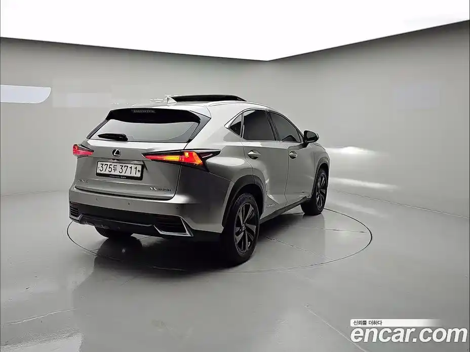 Lexus NX 2021 2.5 Автомат в Москве № 214802, фото 4
