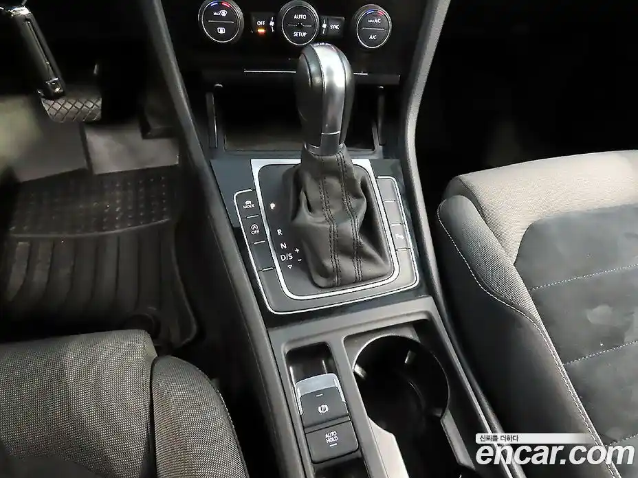 Volkswagen Golf 2014 1.4 Автомат в Москве № 215160, фото 9