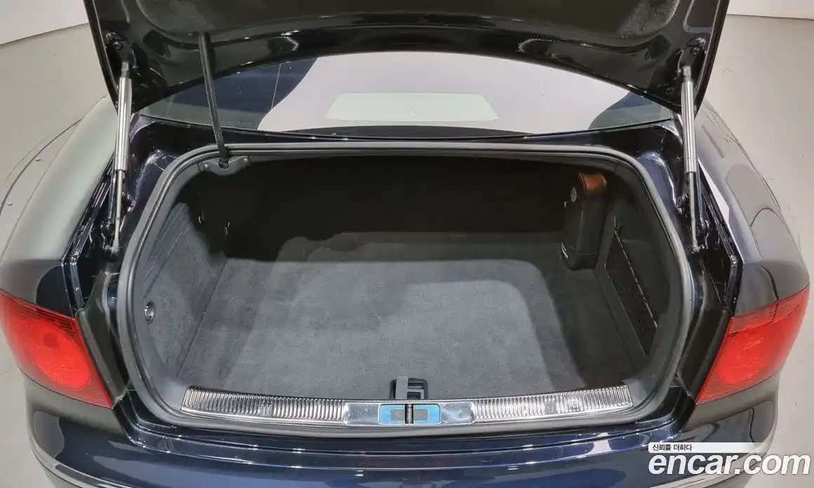 Volkswagen Phaeton 2008 3.0 Автомат в Москве № 215212, фото 17