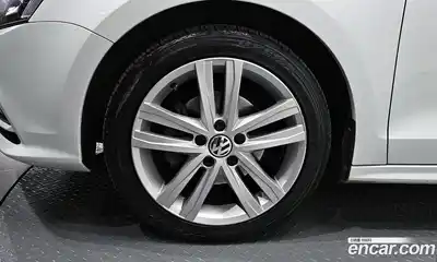 Volkswagen Jetta, 2016