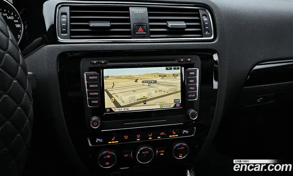 Volkswagen Jetta 2016 2.0 Автомат в Москве № 215267, фото 16