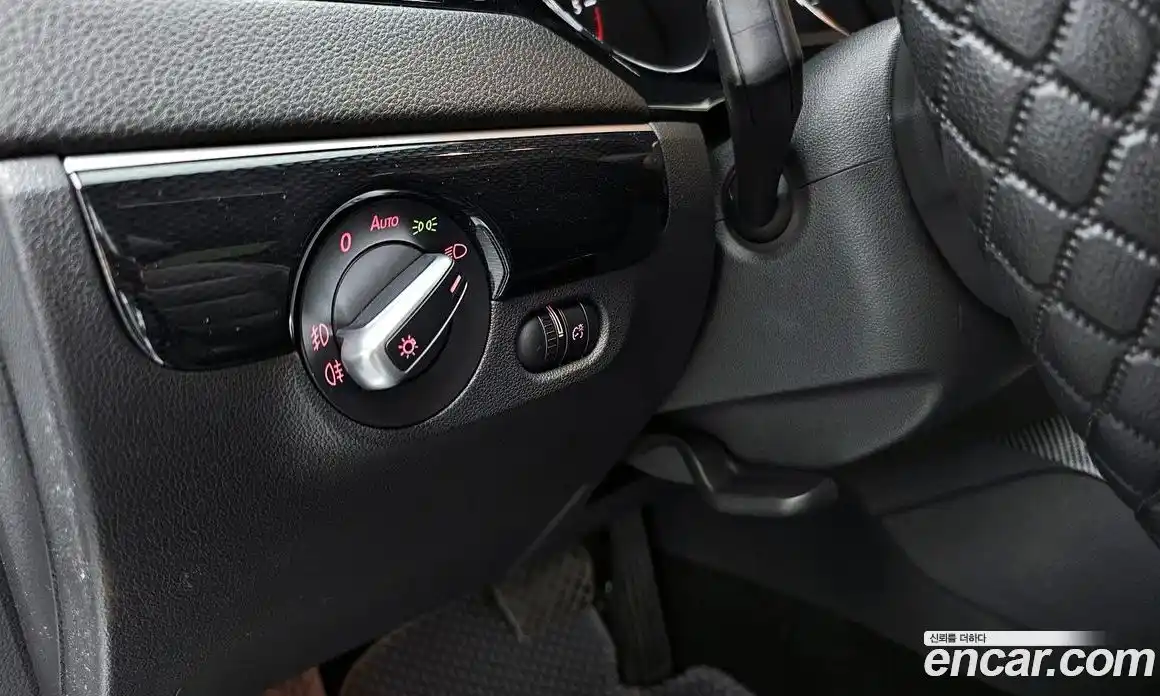 Volkswagen Jetta 2016 2.0 Автомат в Москве № 215267, фото 2