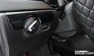 Volkswagen Jetta 2016 2.0 Автомат в Москве № 215267, миниатюра 2