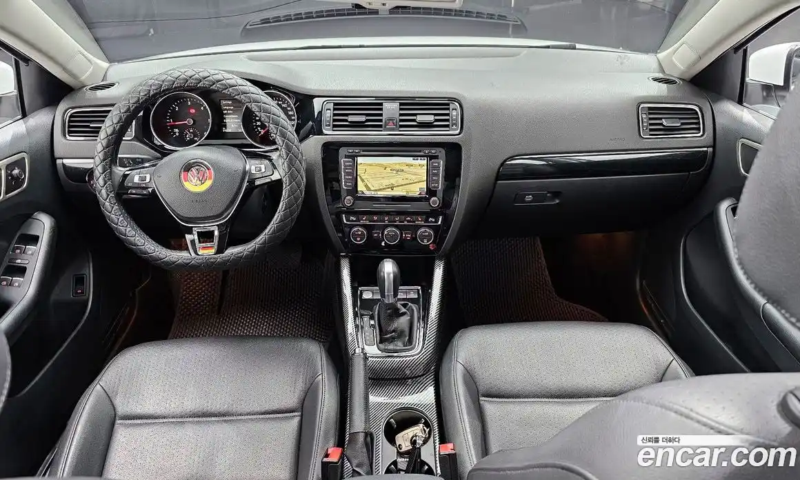 Volkswagen Jetta 2016 2.0 Автомат в Москве № 215267, фото 9