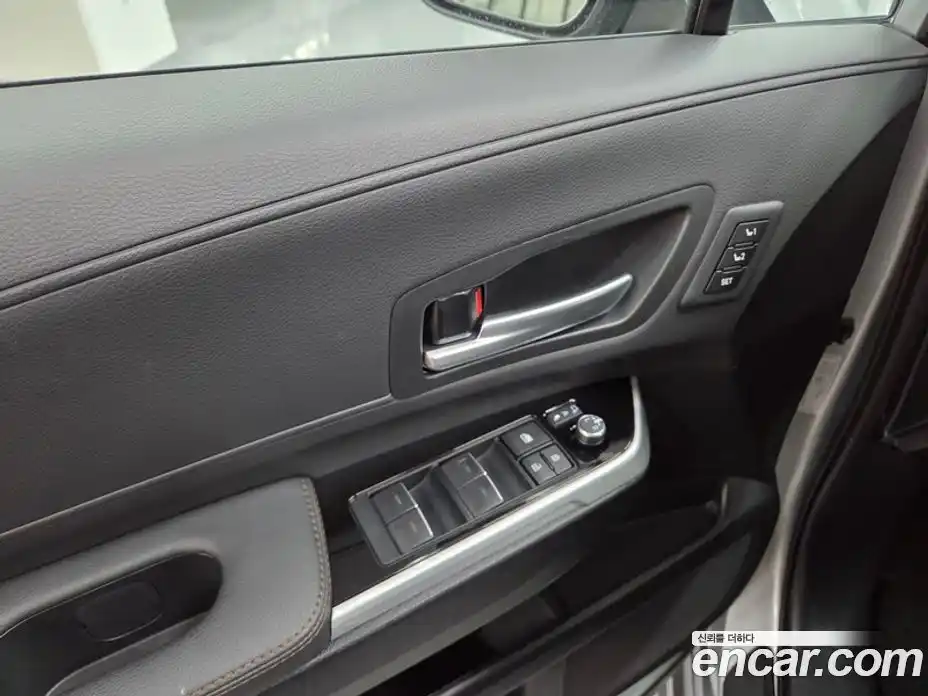 Toyota Sienna 2025 2.5 Вариатор в Москве № 215576, фото 12