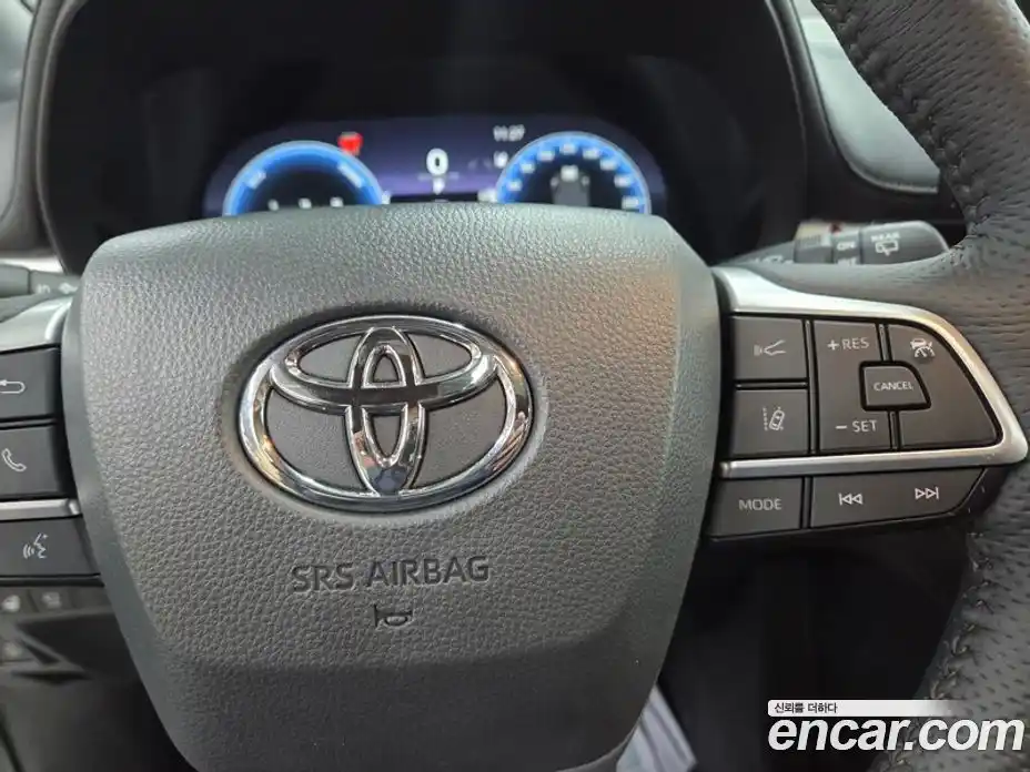 Toyota Sienna 2025 2.5 Вариатор в Москве № 215576, фото 6