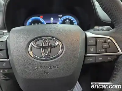 Toyota Sienna 2025 2.5 Вариатор в Москве № 215576, миниатюра 6