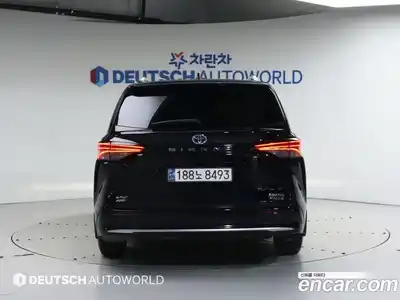 Toyota Sienna 2024 2.5 Автомат в Москве № 215645, миниатюра 4