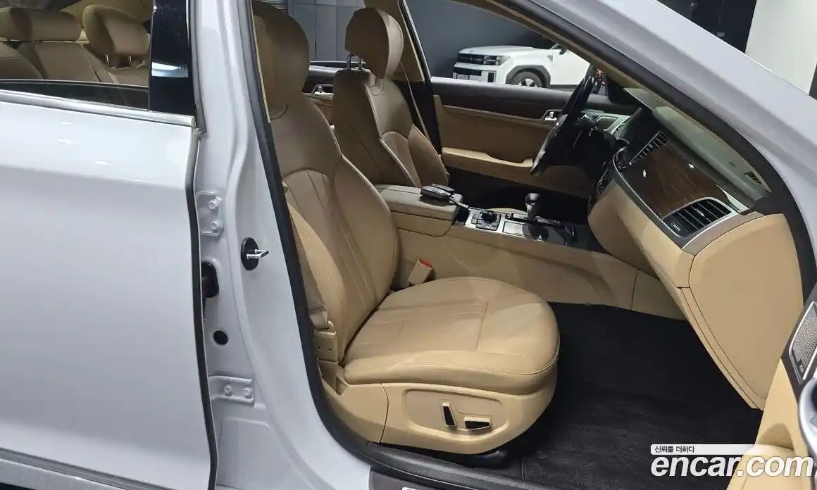 Genesis G80 2018 3.3 Автомат в Москве № 223053, фото 16