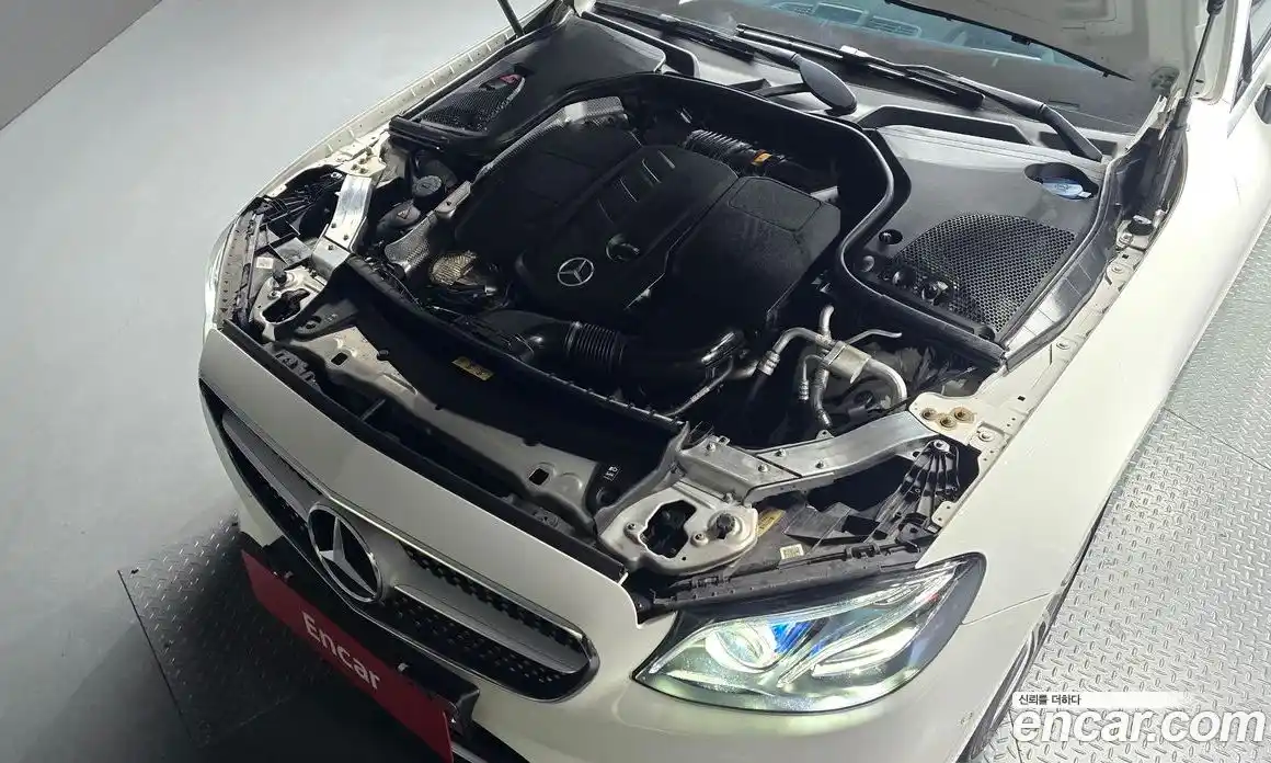 Mercedes-Benz E-Class 2019 1.9 Автомат в Москве № 223153, фото 13