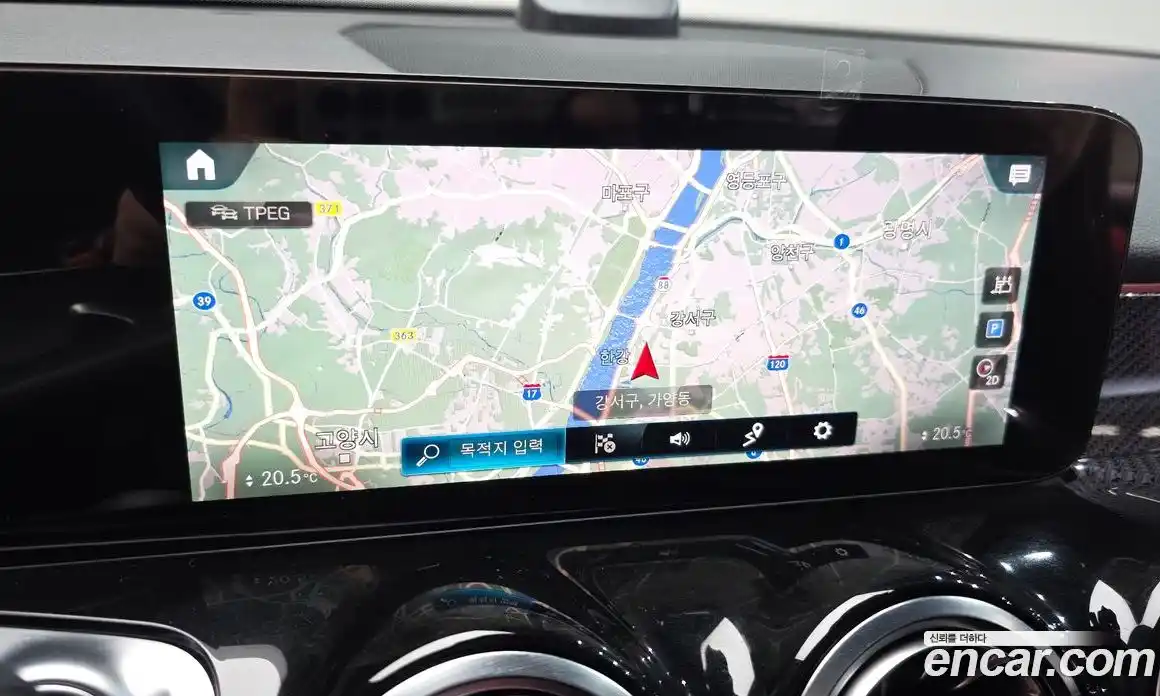 Mercedes-Benz GLB-Class 2022 2.0 Автомат в Москве № 223283, фото 14